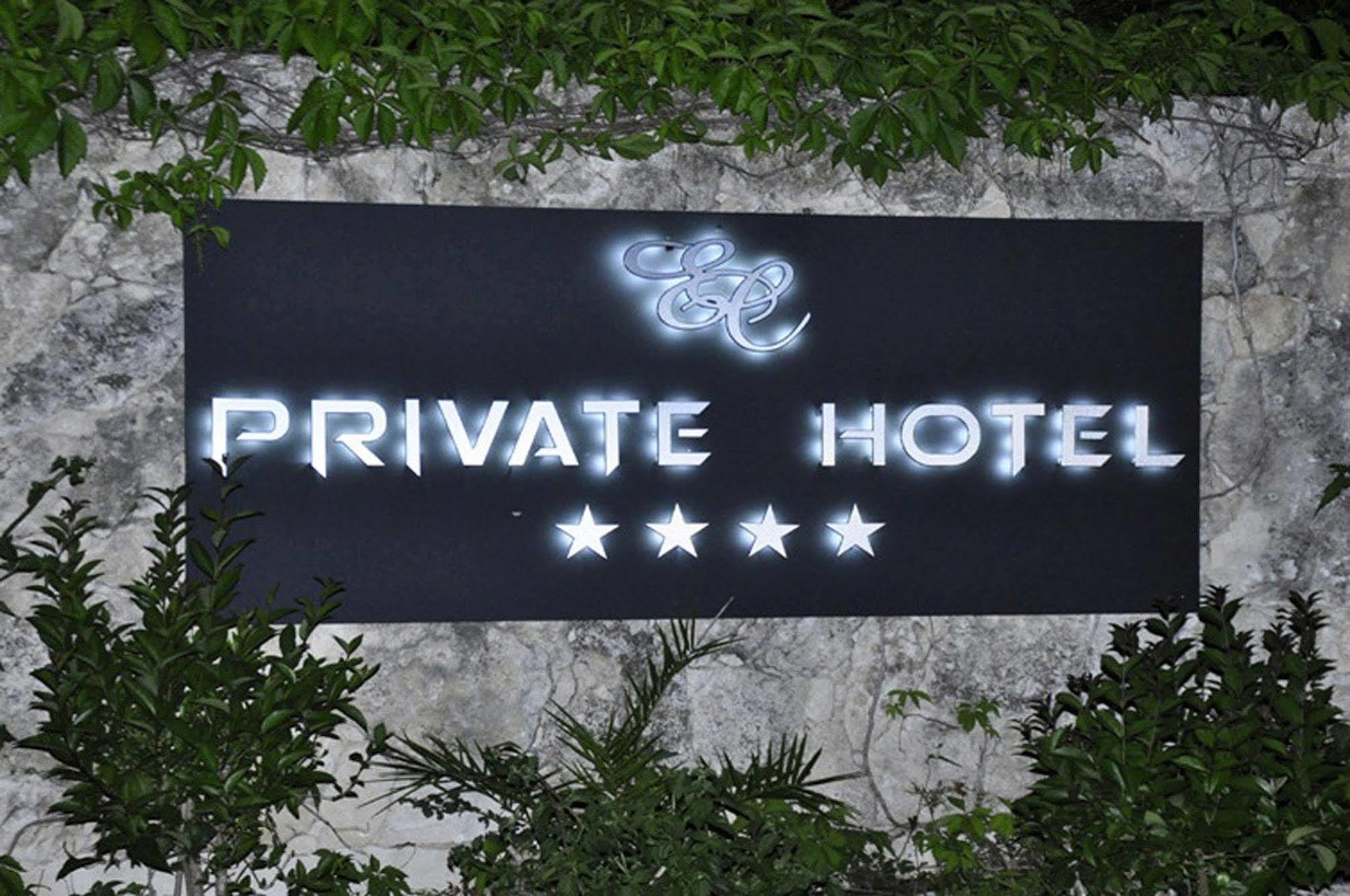 Private Hôtel Porto-Vecchio  Exterior foto